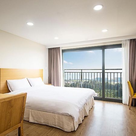 W Ocean Pension Σεογκουίπο Εξωτερικό φωτογραφία