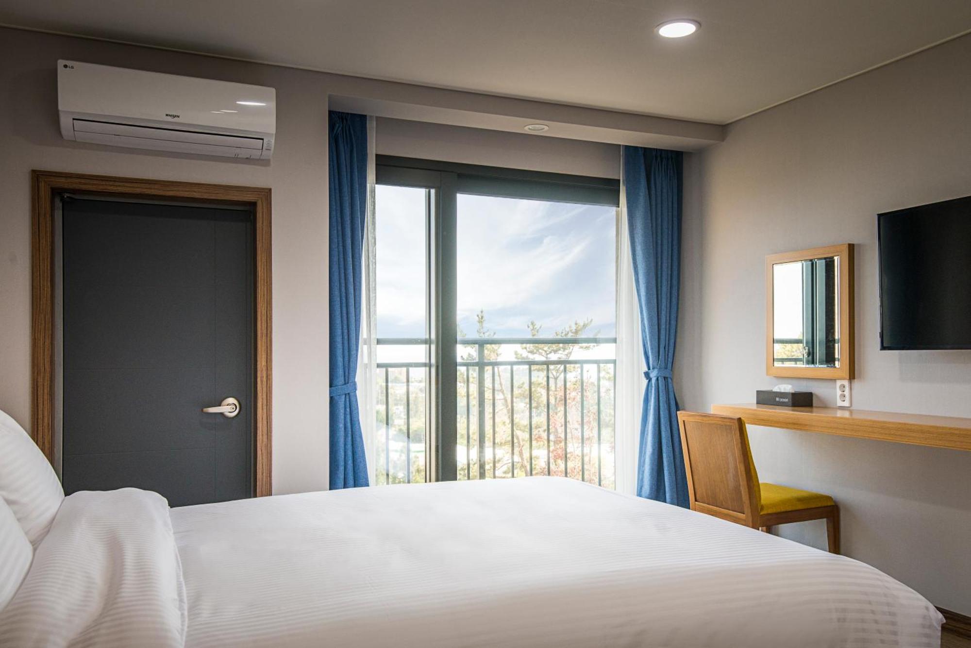 W Ocean Pension Σεογκουίπο Εξωτερικό φωτογραφία